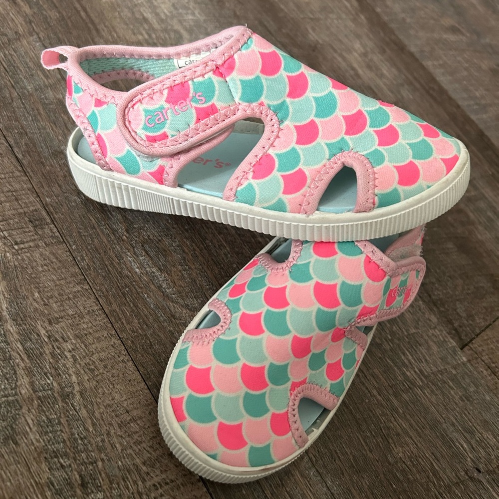 Carter’s water shoes size 9c - Picture 4 of 5